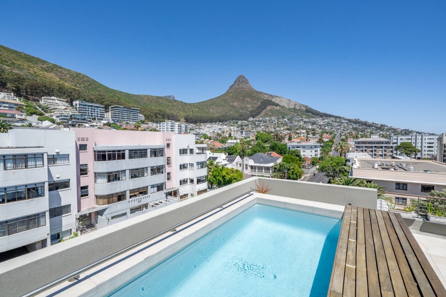 2 Bedroom Property for Sale in Sea Point Western Cape